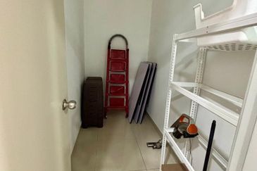 D'Summit Residences @ Kempas Utama