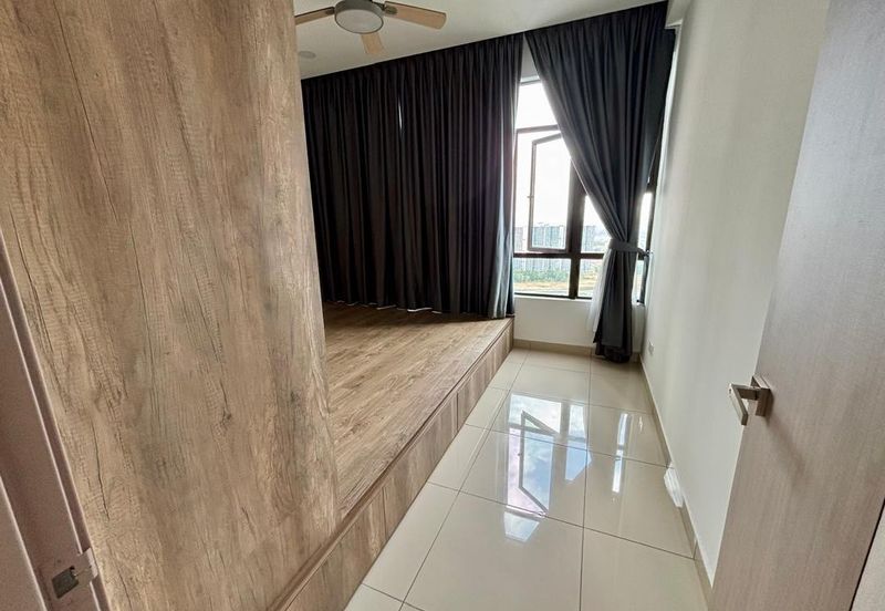 D'Summit Residences @ Kempas Utama