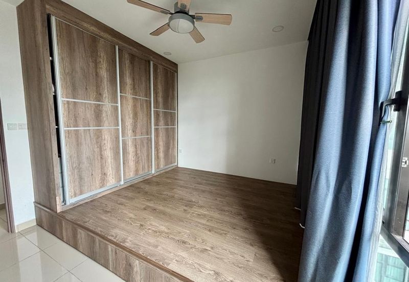 D'Summit Residences @ Kempas Utama