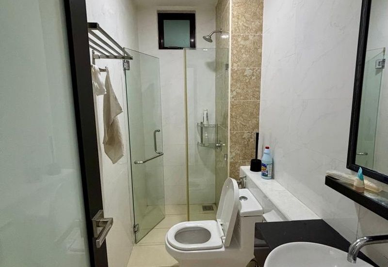 D'Summit Residences @ Kempas Utama