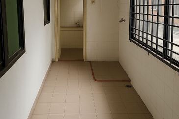 Taman Tampoi Indah II, Villa Ros