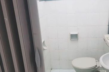 Taman Tampoi Indah II, Villa Ros