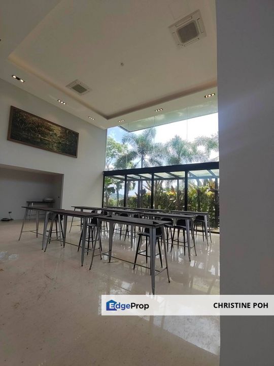 Bungalow House with Swimming Pool @ Leisure Farm, Johor, Gelang Patah