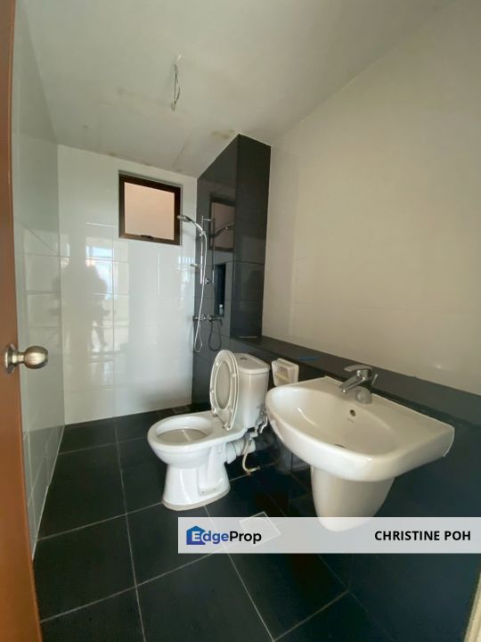 3+1 Rooms Condo @ Sky Garden Setia Tropika, Johor, Setia Tropika