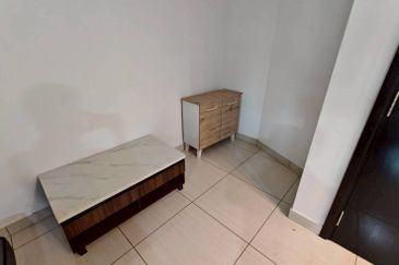 Almas @ Puteri Harbour