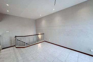 1.5 Storey Terrace House @ Impian Emas Bukit Impian