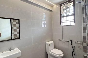 1.5 Storey Terrace House @ Impian Emas Bukit Impian