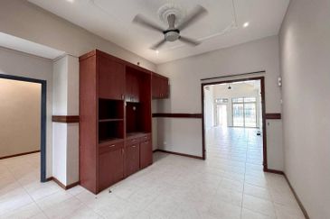 1.5 Storey Terrace House @ Impian Emas Bukit Impian