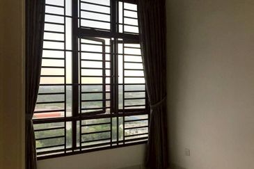 D'Summit Residences @ Kempas Utama