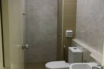 D'Summit Residences @ Kempas Utama