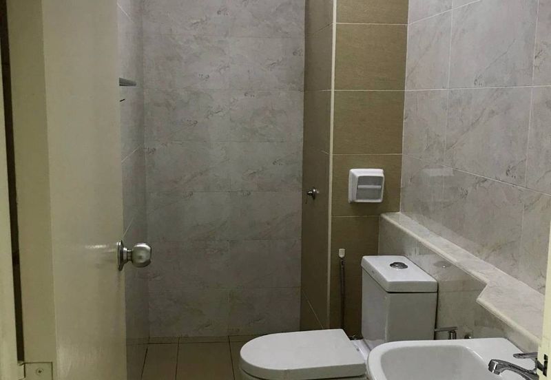 D'Summit Residences @ Kempas Utama