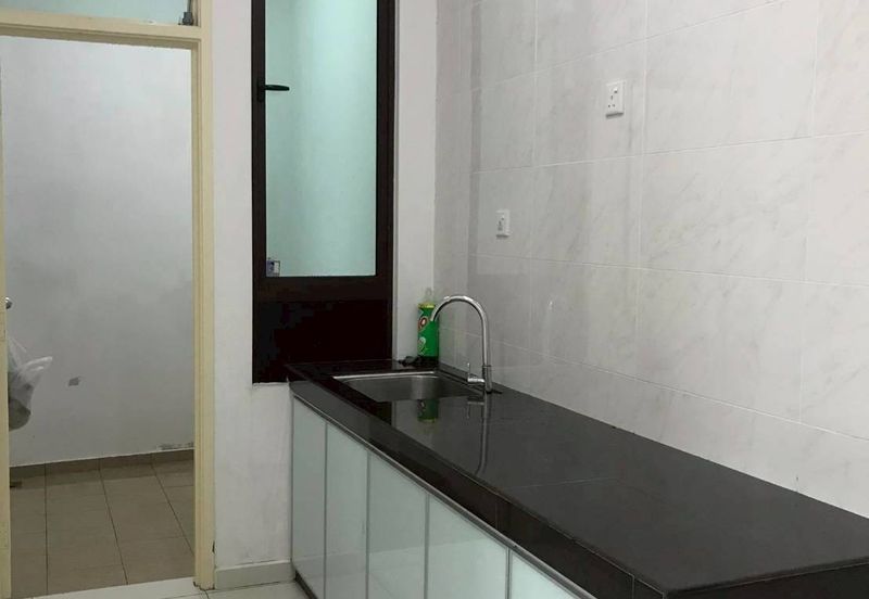 D'Summit Residences @ Kempas Utama