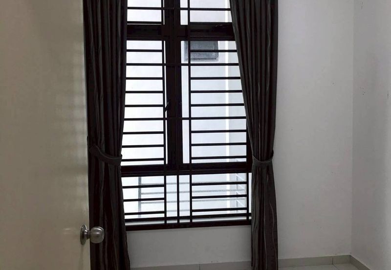 D'Summit Residences @ Kempas Utama