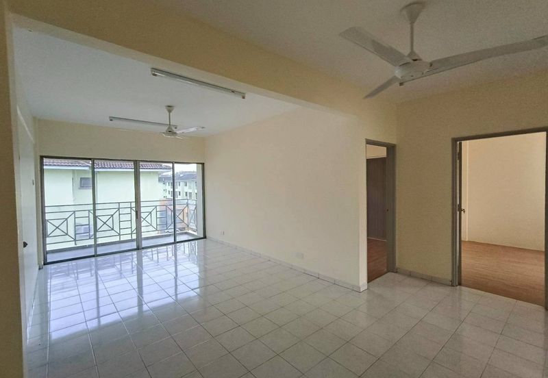 Lily & Jasmine Apartment