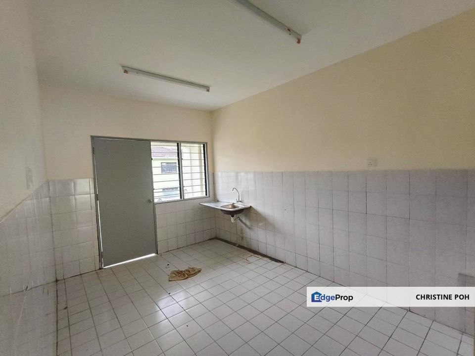 3 Rooms Condo @ Lily & Jasmine Apartment, Tampoi, Johor, Tampoi