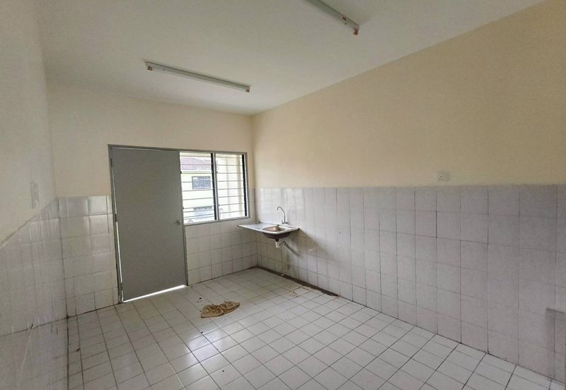 Lily & Jasmine Apartment