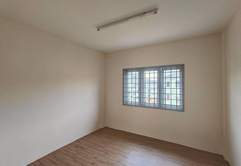 Lily & Jasmine Apartment