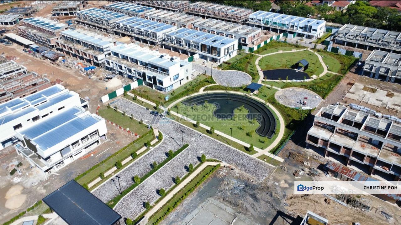 3 Storey Terrace @ The Kews Leisure Farm, Johor, 