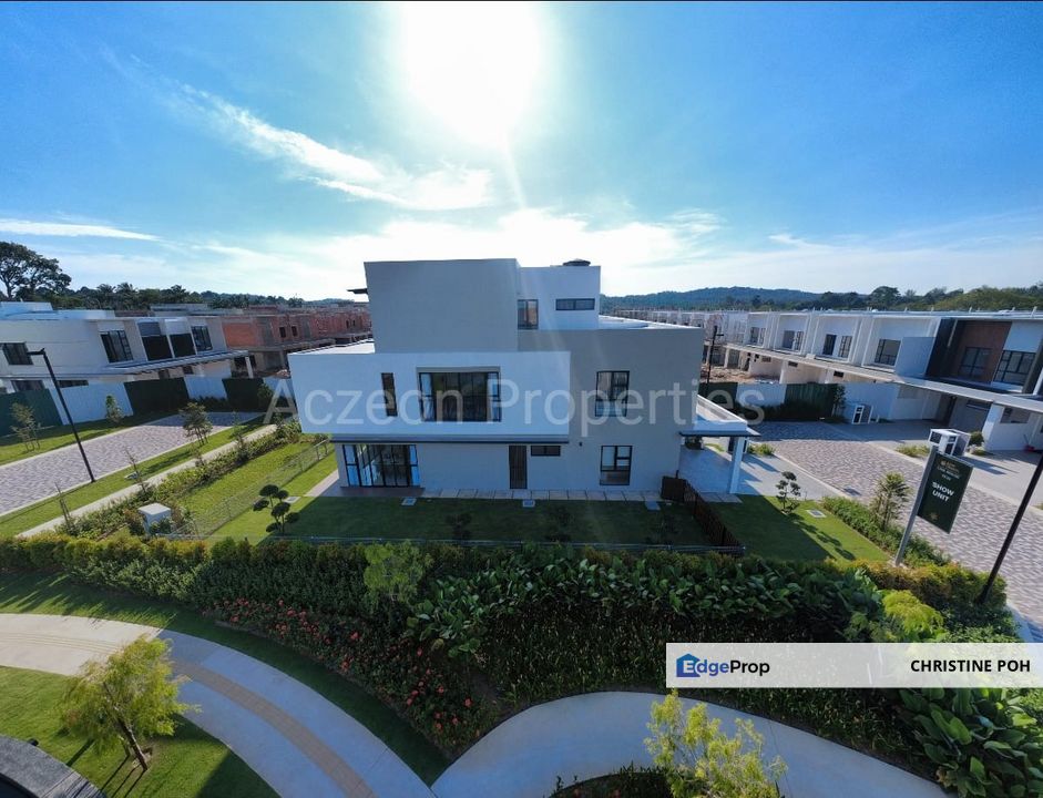 3 Storey Terrace @ The Kews Leisure Farm, Johor, 