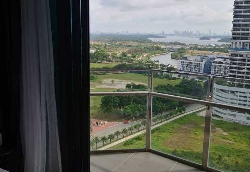 Almas @ Puteri Harbour