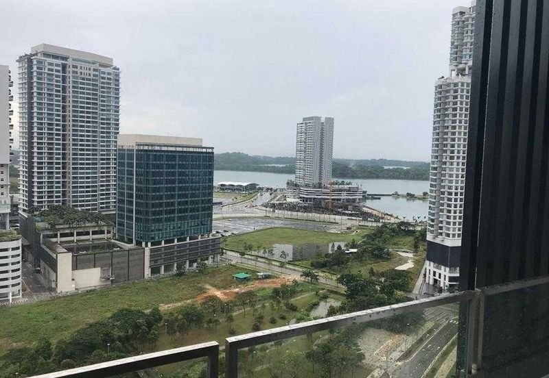 Almas @ Puteri Harbour