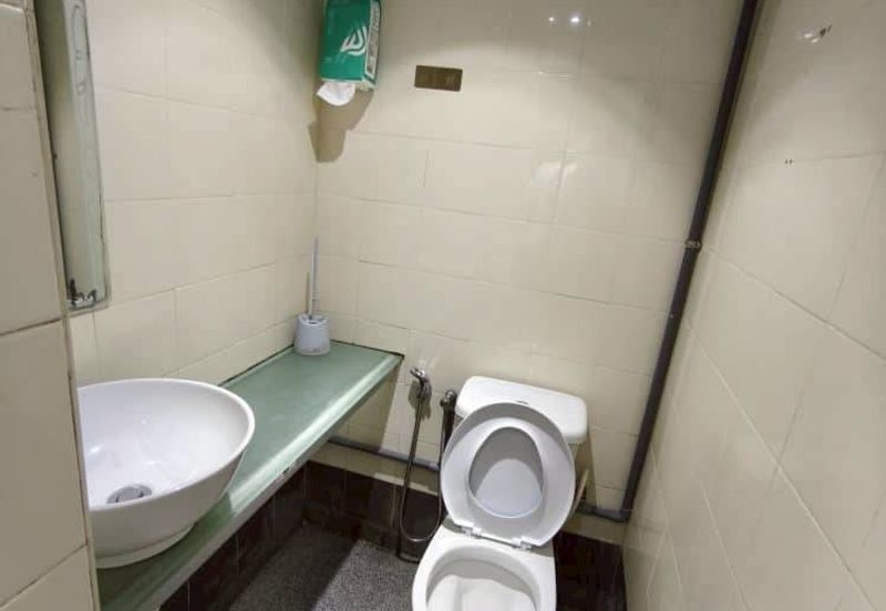 Bangunan Duta Impian (The Embassy Suites)