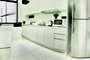 D'Summit Residences @ Kempas Utama