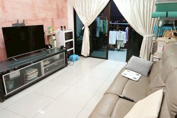 Ujana Executive Apartment
