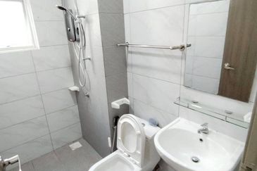 SKS Habitat Apartment, Larkin