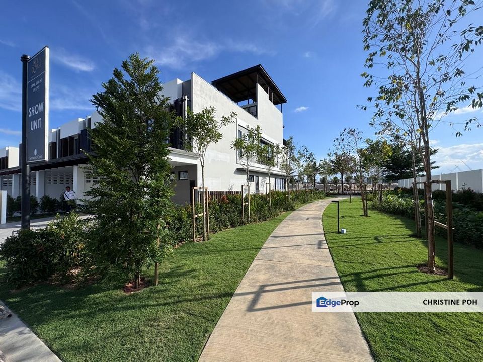 3 Storey Link House End Lot with Canal view @ Isola Coast Senibong Cove Masai, Johor, Masai