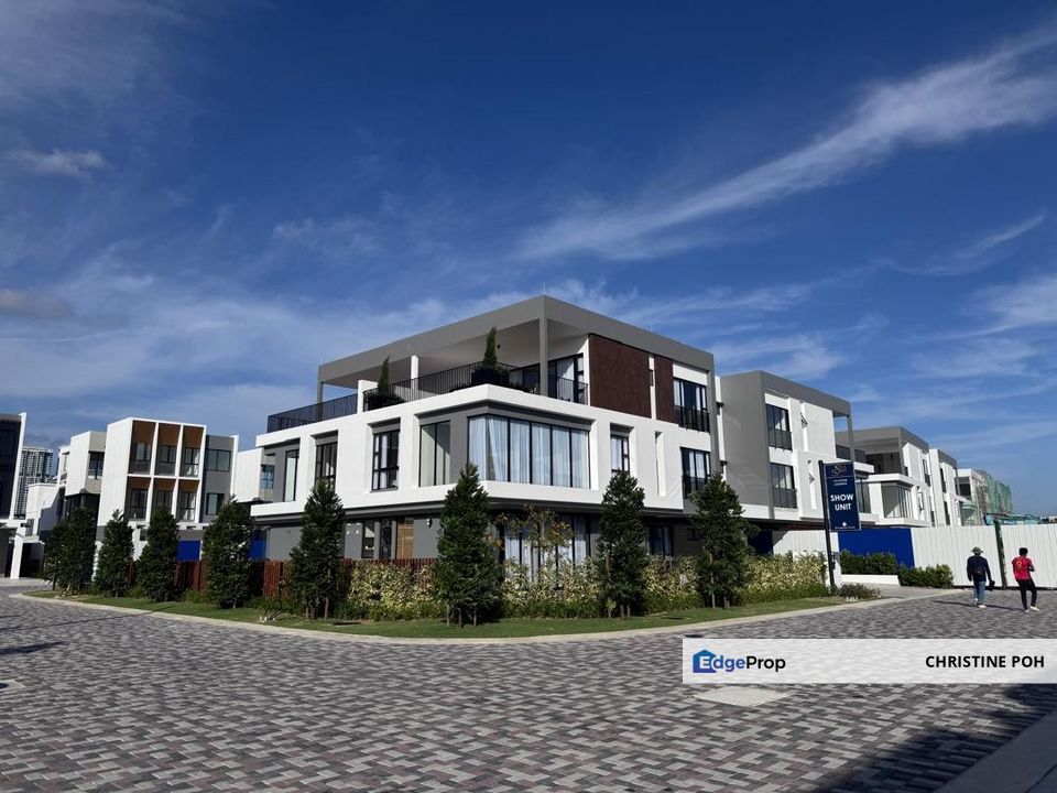 3 Storey Cluster House @ Senibong Cove Isola Coast, Johor, Masai