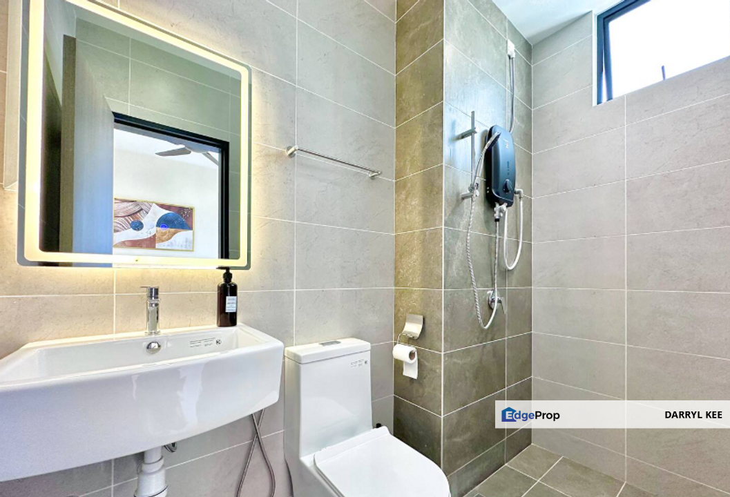 TwinTower 2 bedder Fully Furnished for Sale near CIQ RTS , Johor, Johor Bahru