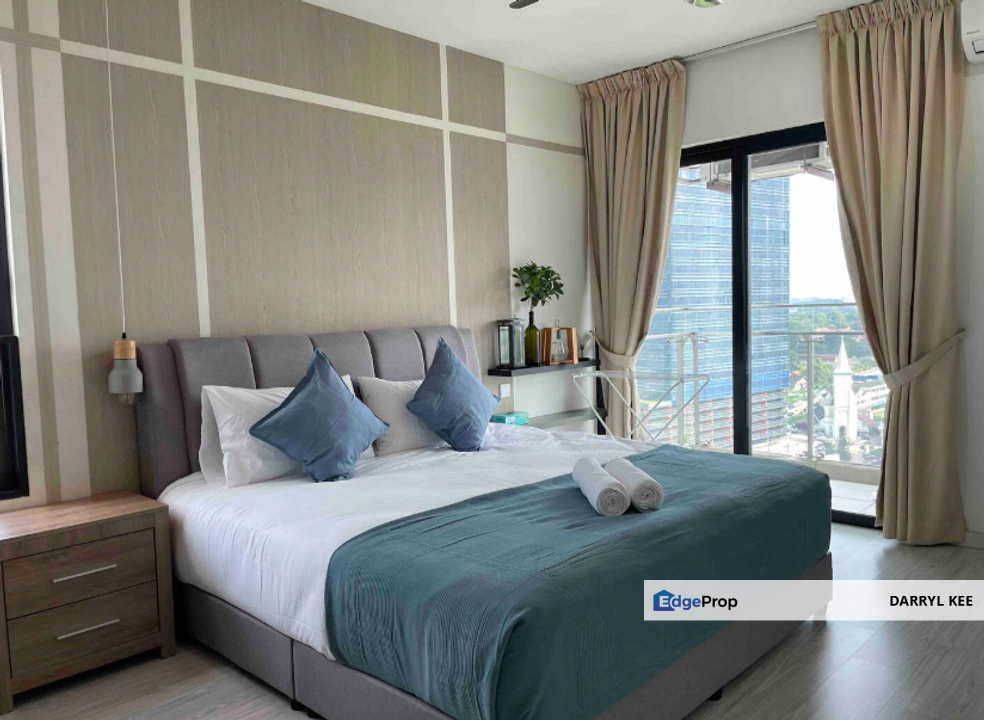 Suasana Suites for Sale walking distance to CIQ RTS Suasana Suites Tritower Twintower SkySuites Sky Habitat R&F Astaka, Johor, Johor Bahru