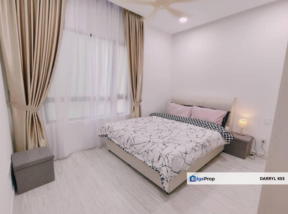 Suasana Suites 2 bed for Sale Suasana Iskandar walking distance to CIQ RTS , Johor, Johor Bahru