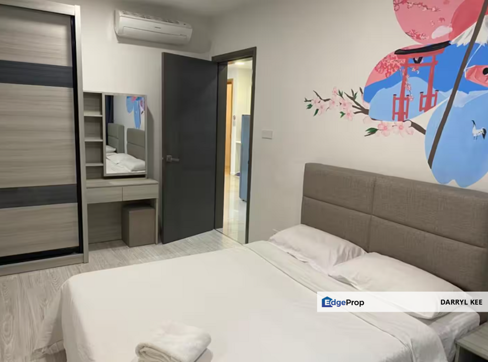 Suasana Suites 2 bed for Sale Suasana Iskandar walking distance to CIQ RTS , Johor, Johor Bahru