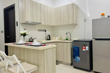 Paragon Suites @ CIQ