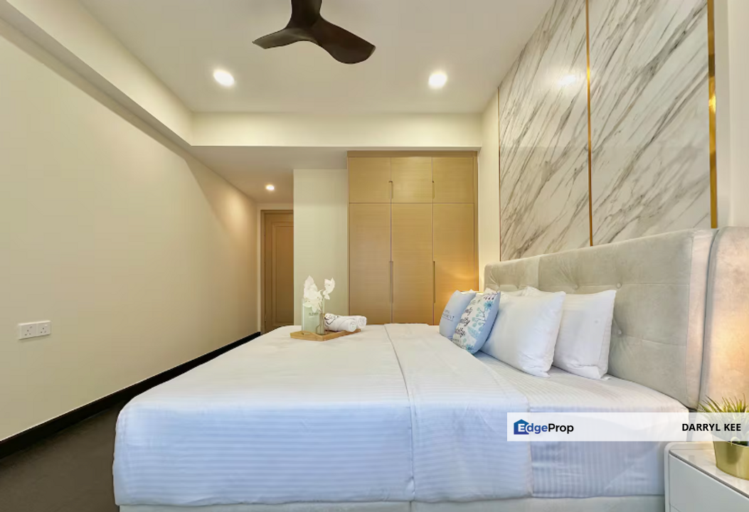 SkySuites 2 bed for Sale walking distance to CIQ RTS, Johor, Johor Bahru
