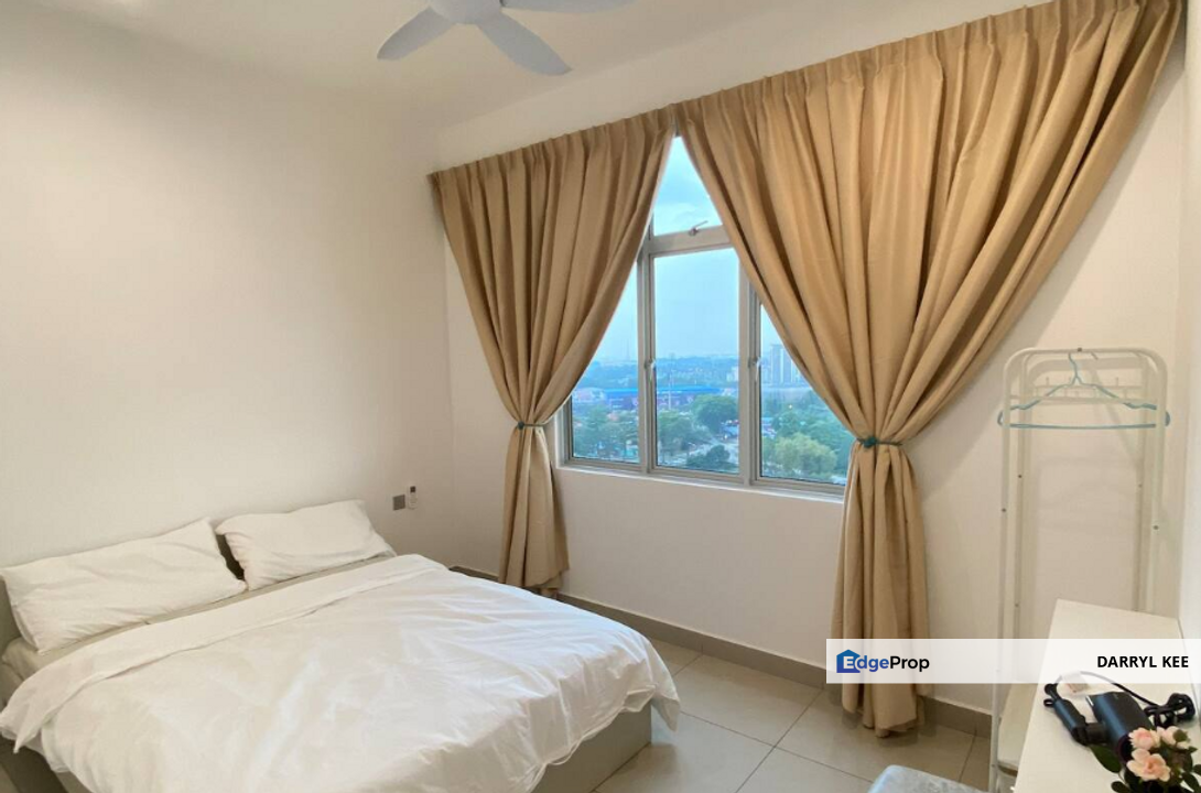 Sky Habitat 2 bed for Sale walking distance to CIQ RTS , Johor, Johor Bahru