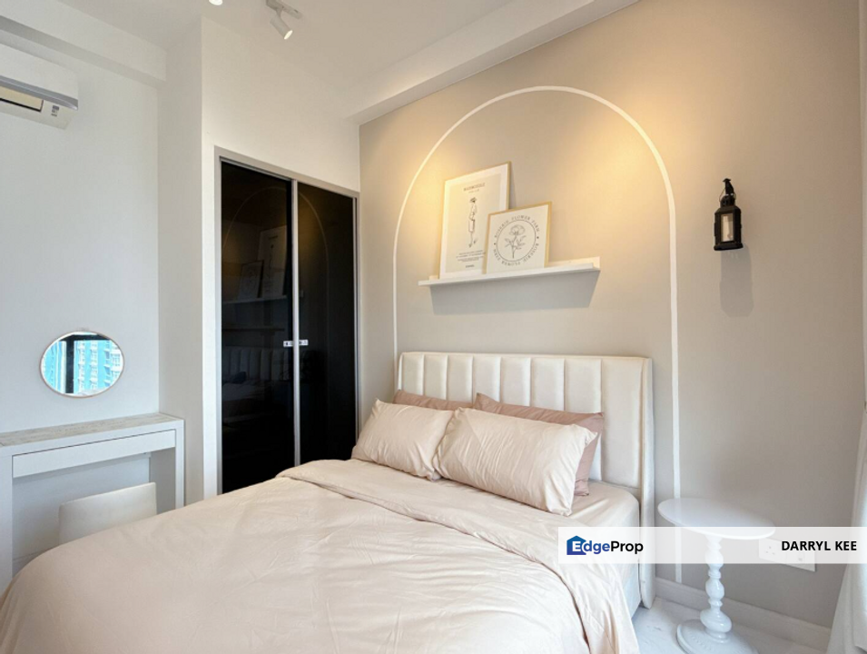 Twin Galaxy 3 bed Fully Furnished for Sale near to KSL CIQ RTS, Johor, Johor Bahru