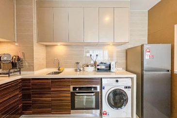 Paragon Suites @ CIQ