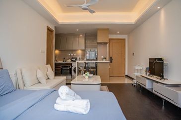 Paragon Suites @ CIQ