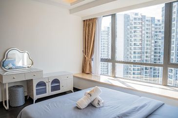 Paragon Suites @ CIQ