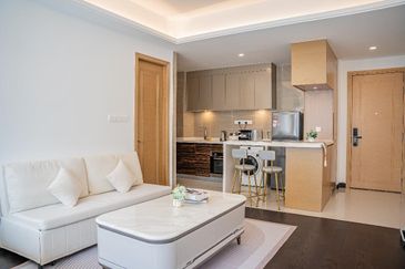 Paragon Suites @ CIQ