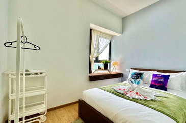 Paragon Suites @ CIQ