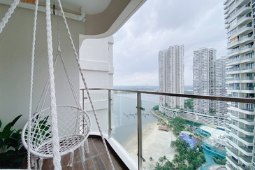 Bay Laurel @ Country Garden Danga Bay