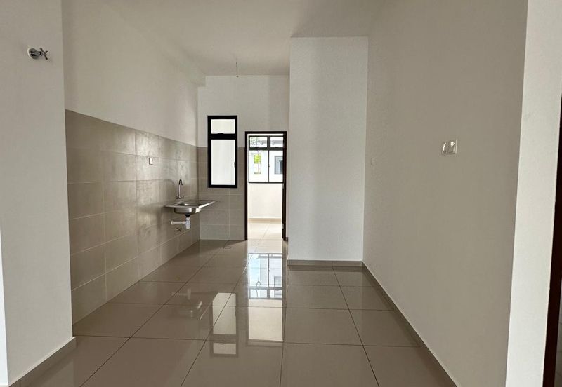 Bae(Laman Permata) Whole New Unit for Rent, near Setia Indah, Dato Onn