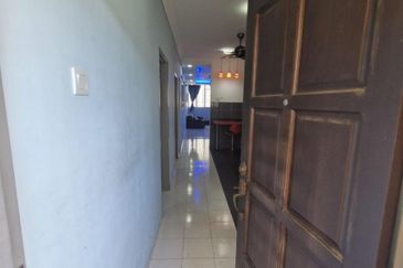 Residensi Bistaria, Ukay Bistari