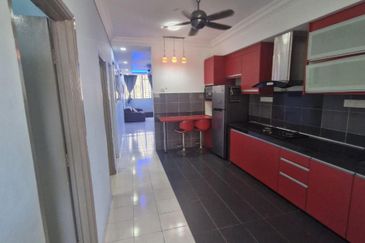 Residensi Bistaria, Ukay Bistari