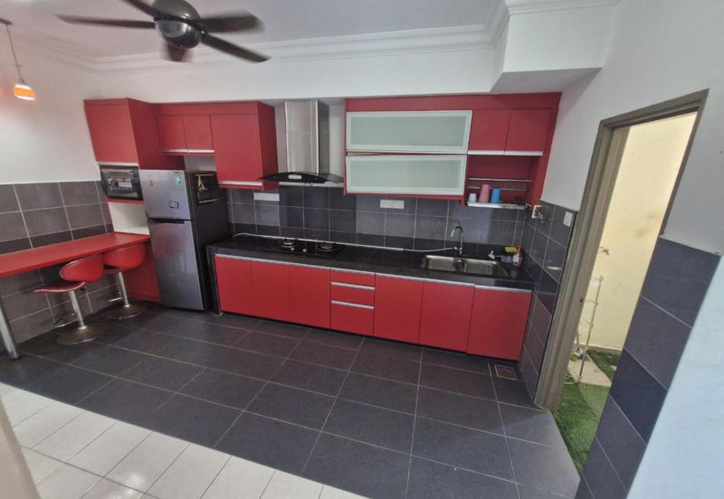 Residensi Bistaria, Ukay Bistari