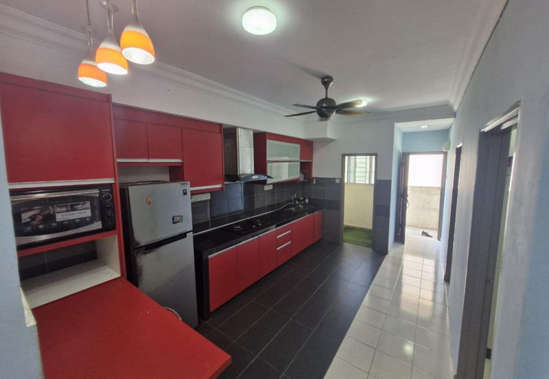 Residensi Bistaria, Ukay Bistari